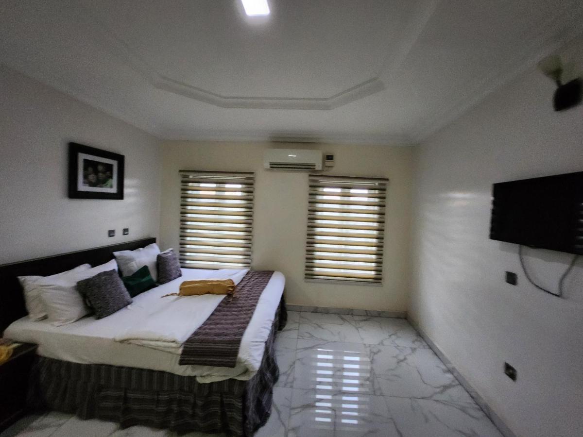 Nue-Crest Hotels & Suites Enugu 外观 照片