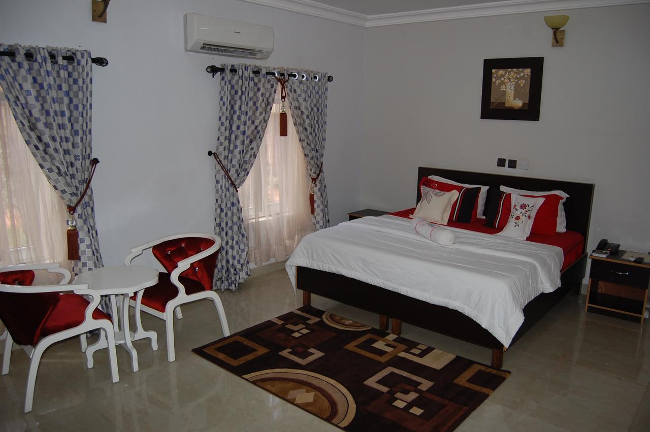 Nue-Crest Hotels & Suites Enugu 外观 照片